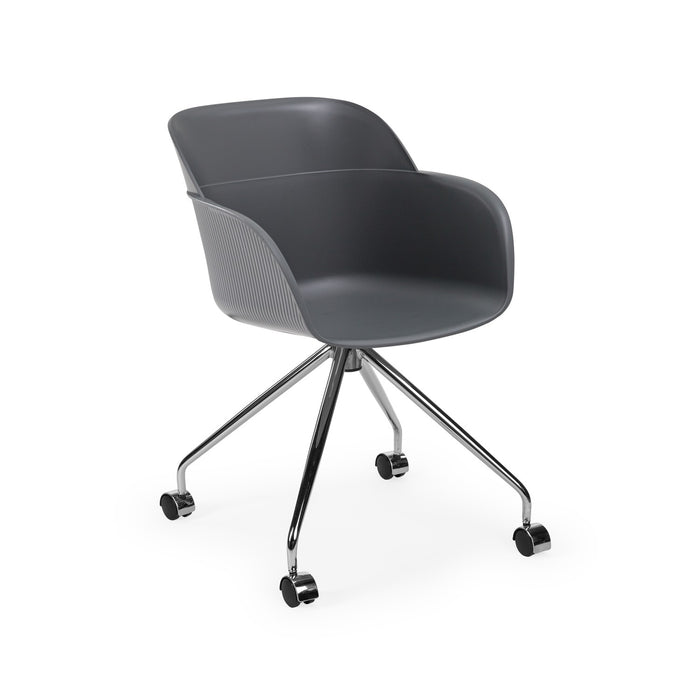 Shell-O Rotating Armchair