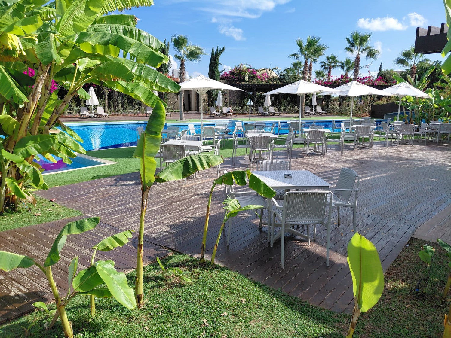 Concorde Hotel — resort pool deck